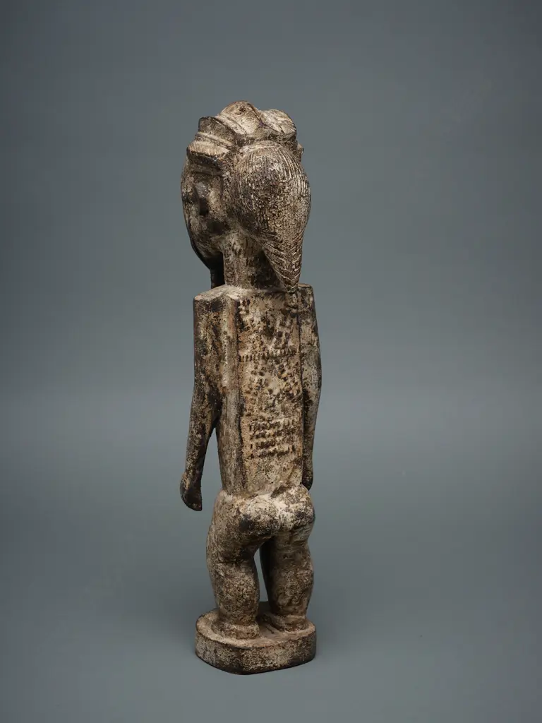 A Baule wooden male figure - Ivory Coast - Africa, Image 1++
